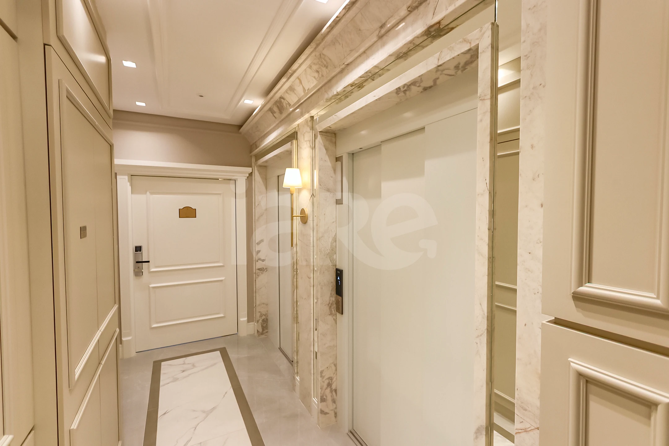 Edifício Paramount Apto 1601 - Apartamento com 269,5 m², em Meia Praia — foto 41
