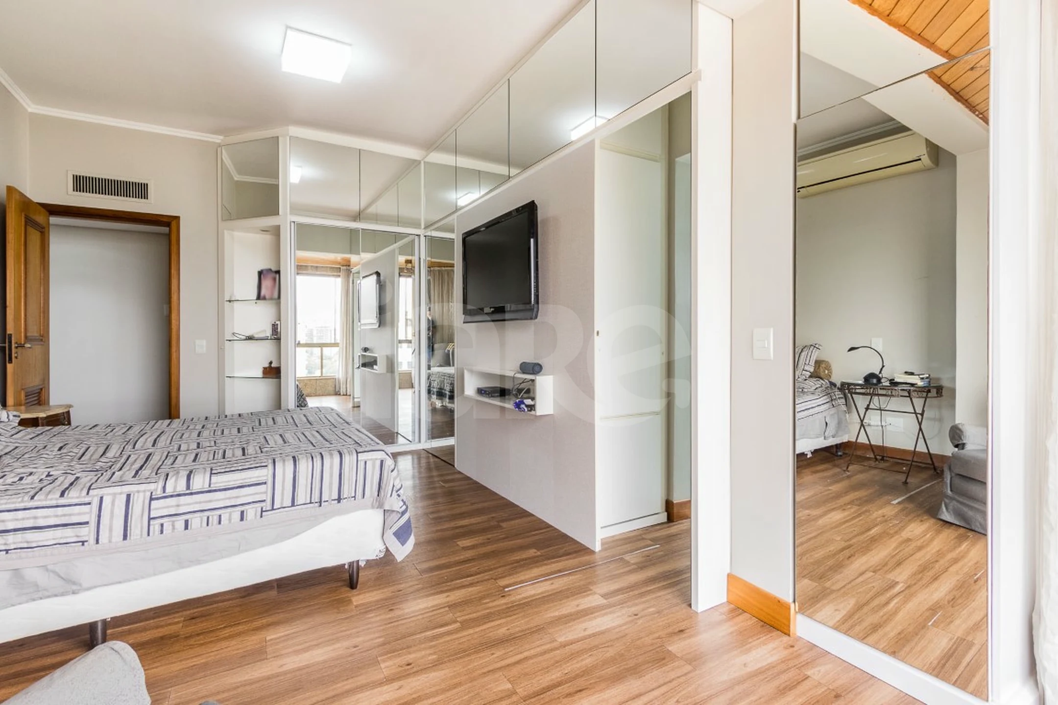 Edifício Solar da Figueira Apto 501 - Apartamento com 244 m², em Rio Branco — foto 23