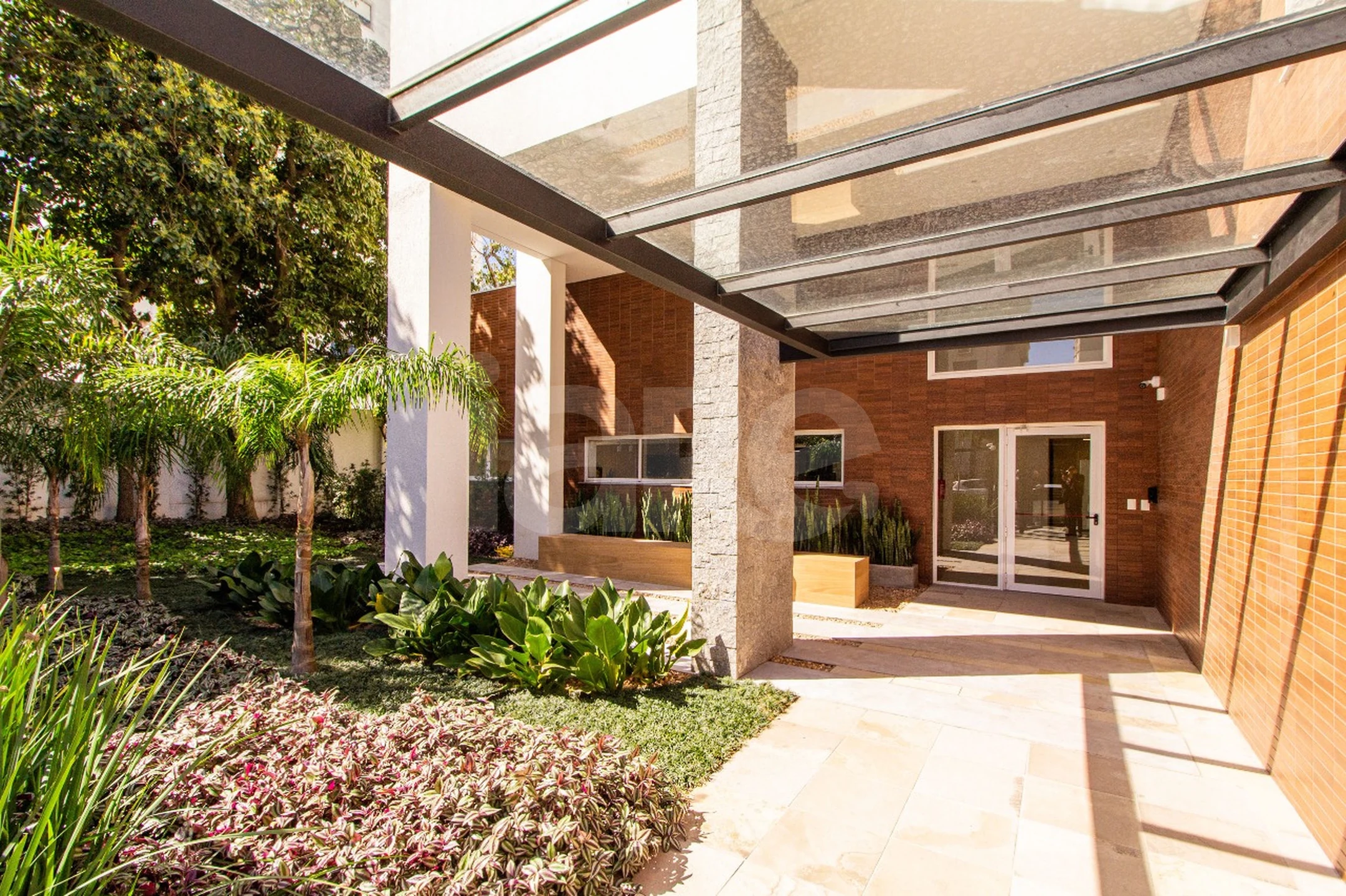 C H 421 Apto POA16430 - Apartamento com 80 m², em Jardim Botânico — foto 14