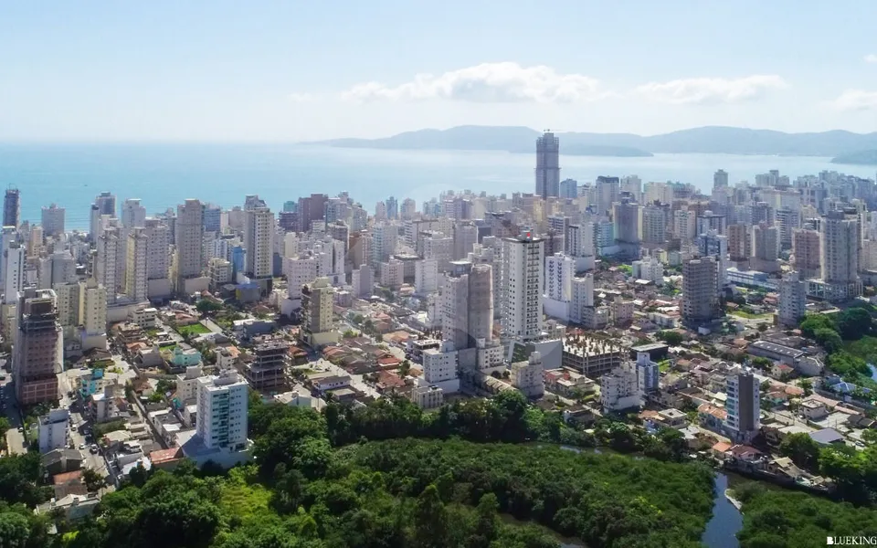 Residencial Vivaz - Apartamento com 130 m², em Meia Praia — foto 14