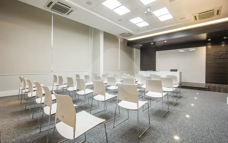 925 Independência - Sala comercial com 40,33 m², em Independência — foto 9