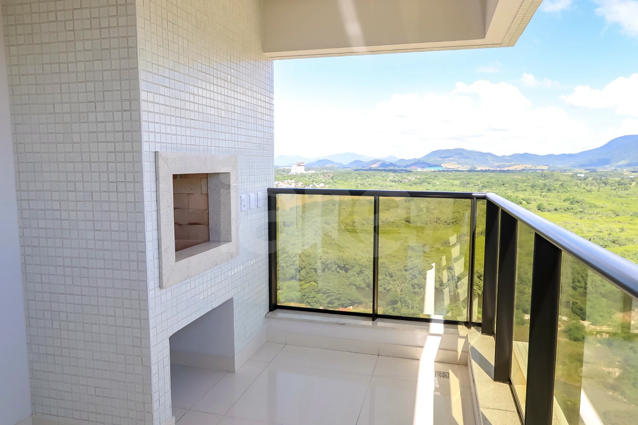 Edifício Paramount Apto 1601 - Apartamento com 269,5 m², em Meia Praia — foto 52