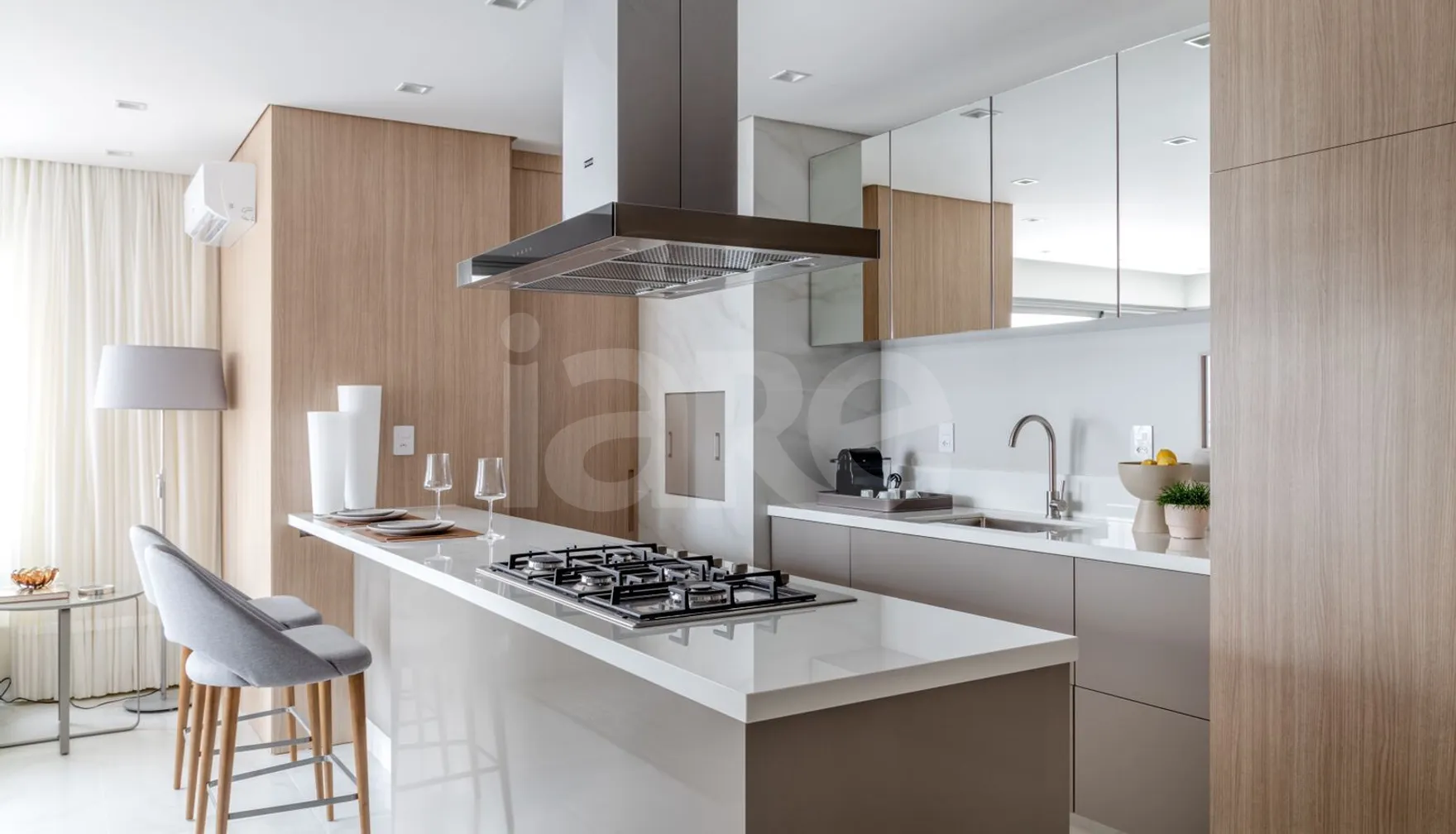 Charmant Residence - Apartamento com 131,39 m², em Centro — foto 7