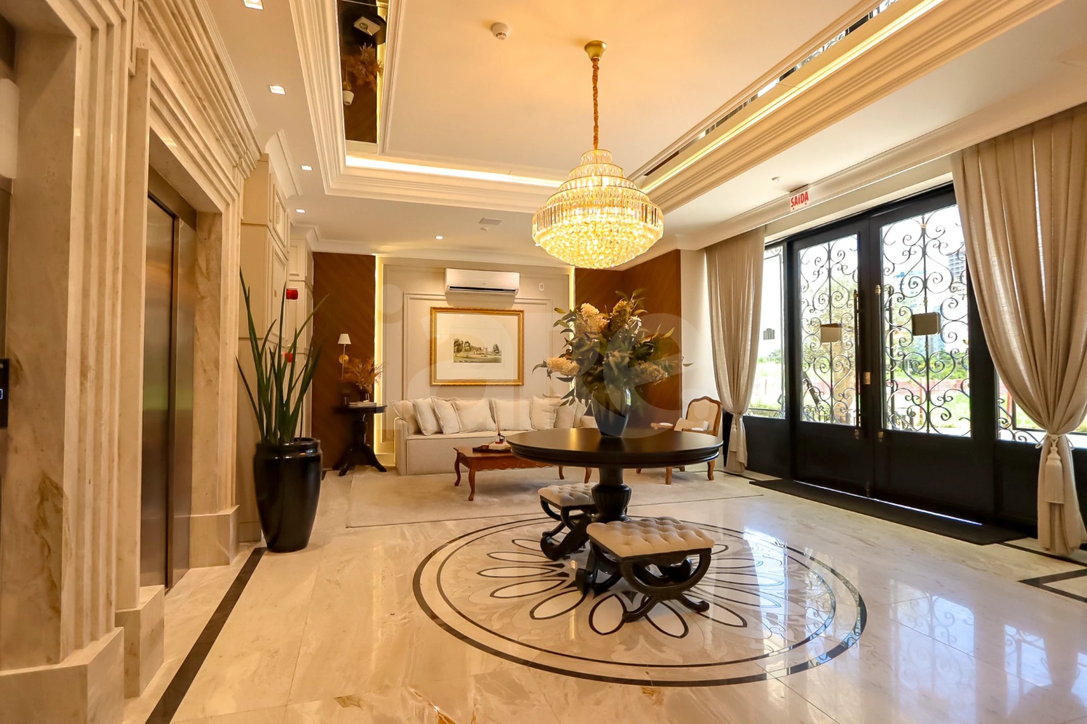 Edifício Paramount Apto 1601 - Apartamento com 269,5 m², em Meia Praia — foto 36