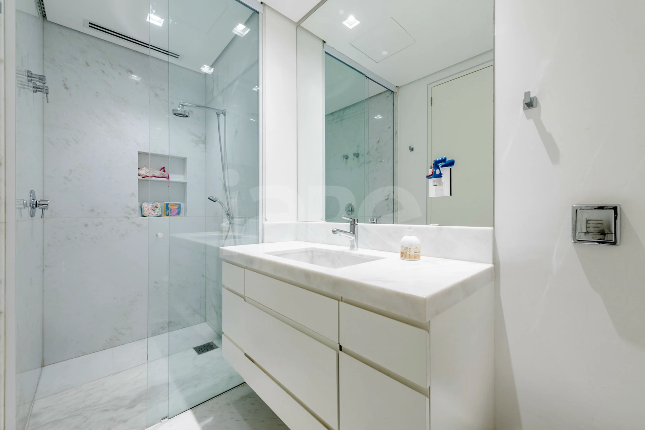 Las Piedras Apto ONE36766 - Apartamento com 478,54 m², em Três Figueiras — foto 4