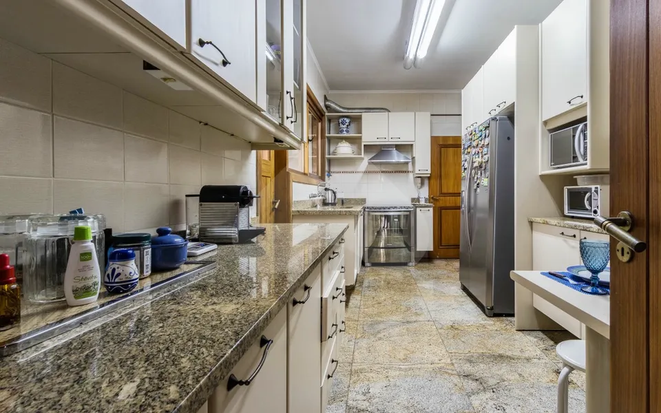 Edifício Solar da Figueira Apto 501 - Apartamento com 244 m², em Rio Branco — foto 35