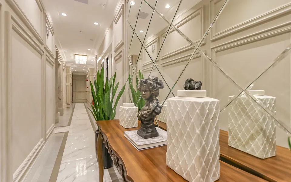 Edifício Paramount Apto 1601 - Apartamento com 269,5 m², em Meia Praia — foto 10