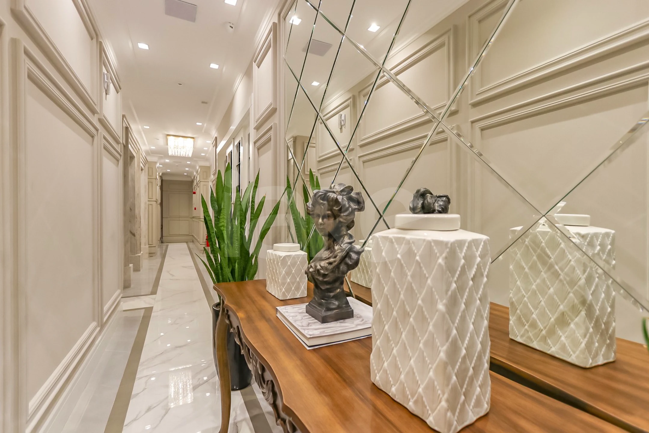 Edifício Paramount Apto 1601 - Apartamento com 269,5 m², em Meia Praia — foto 40
