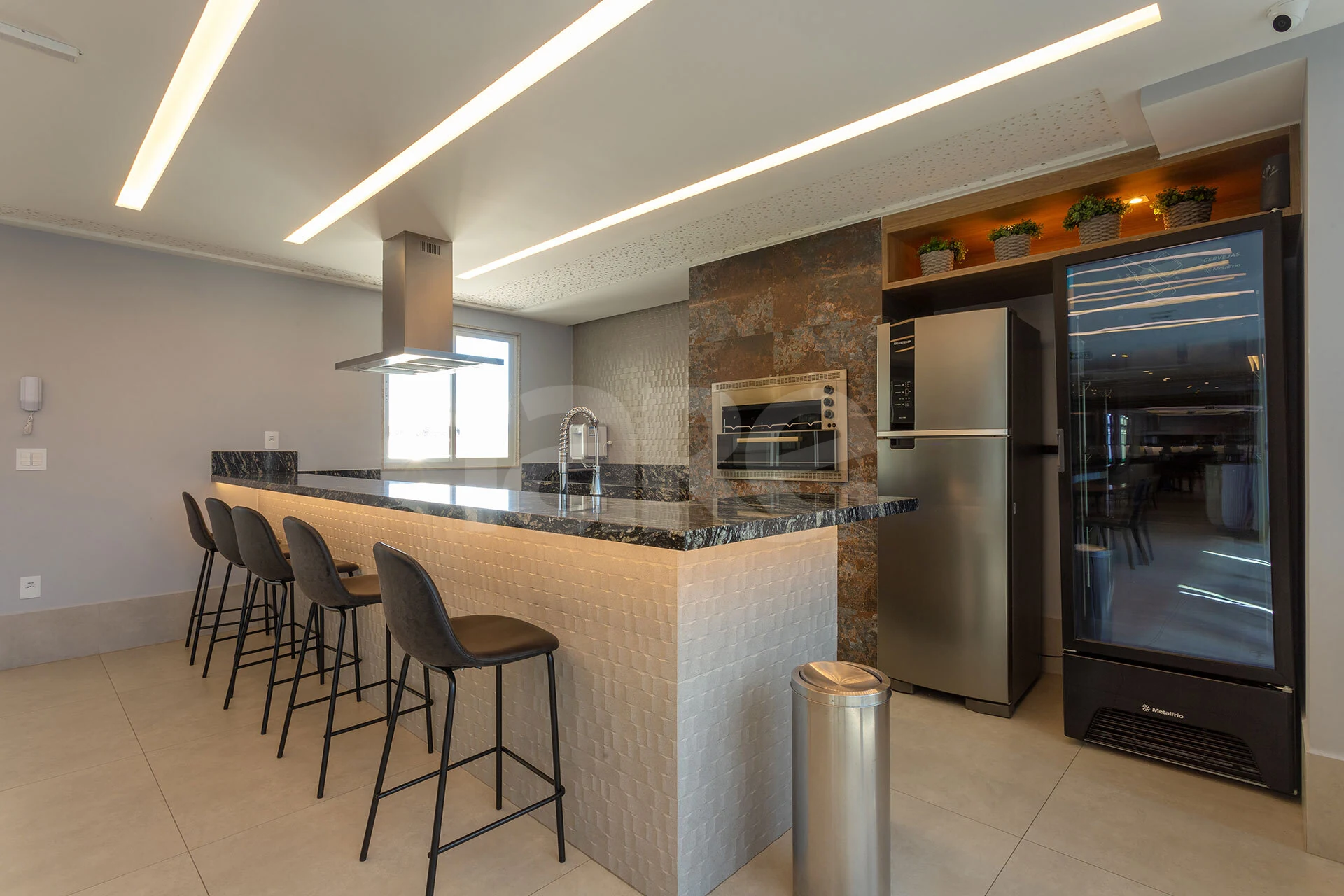 Costa Mare - Loja com 73,55 m², em Itapuã — foto 11
