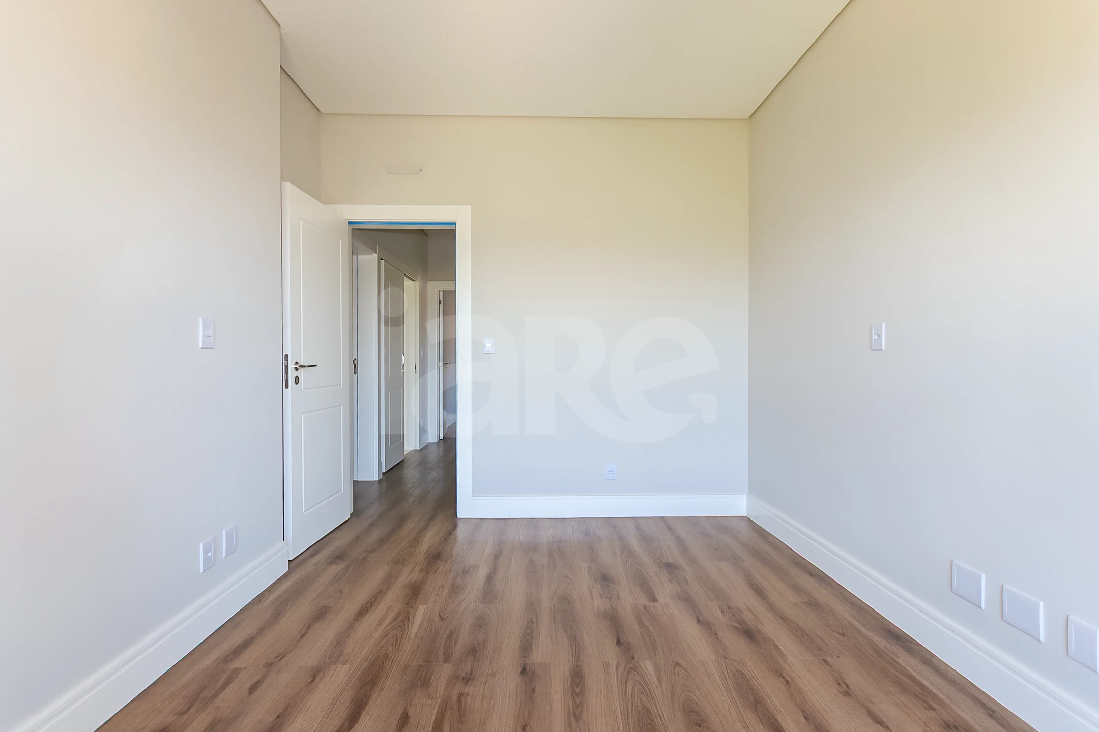 Edifício Paramount Apto 1601 - Apartamento com 269,5 m², em Meia Praia — foto 18