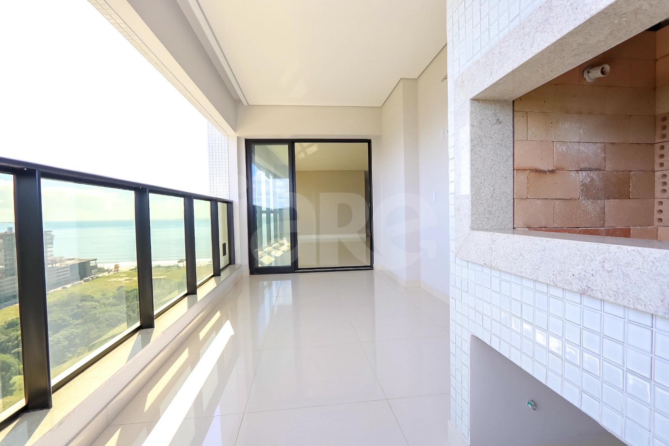 Edifício Paramount Apto 1601 - Apartamento com 269,5 m², em Meia Praia — foto 50