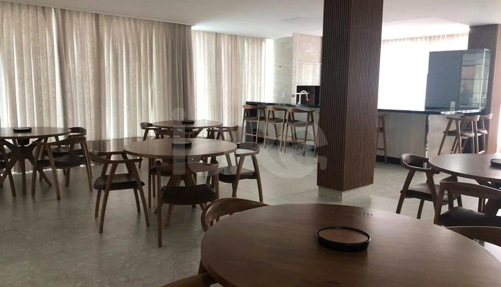 Residencial Helsinki - Apartamento com 193,38 m², em Meia Praia — foto 19