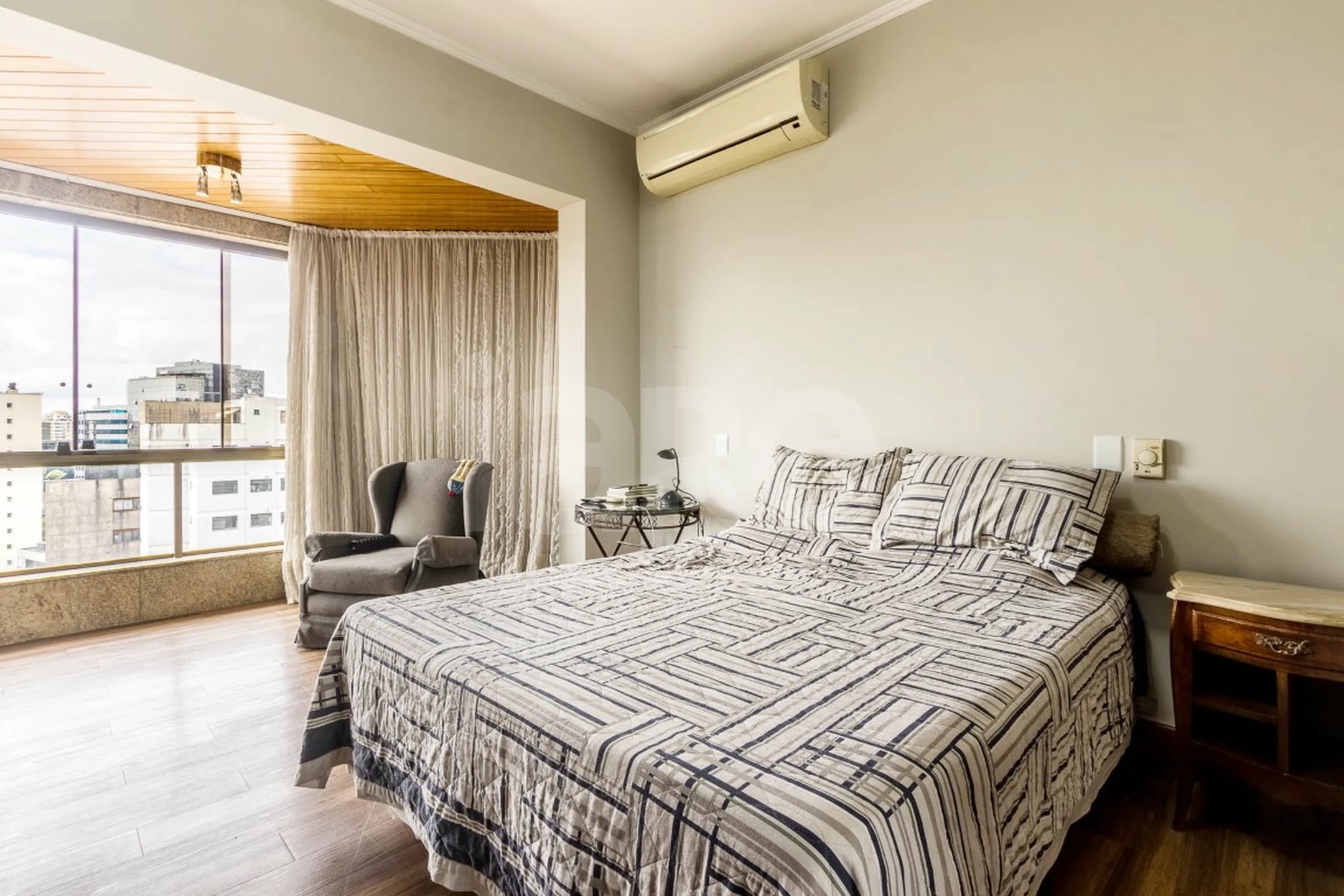 Edifício Solar da Figueira Apto 501 - Apartamento com 244 m², em Rio Branco — foto 21