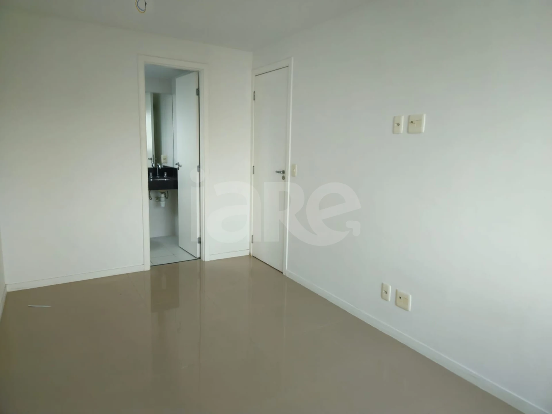 Épico Residencial - Cobertura com 145,92 m², em Tijuca — foto 2