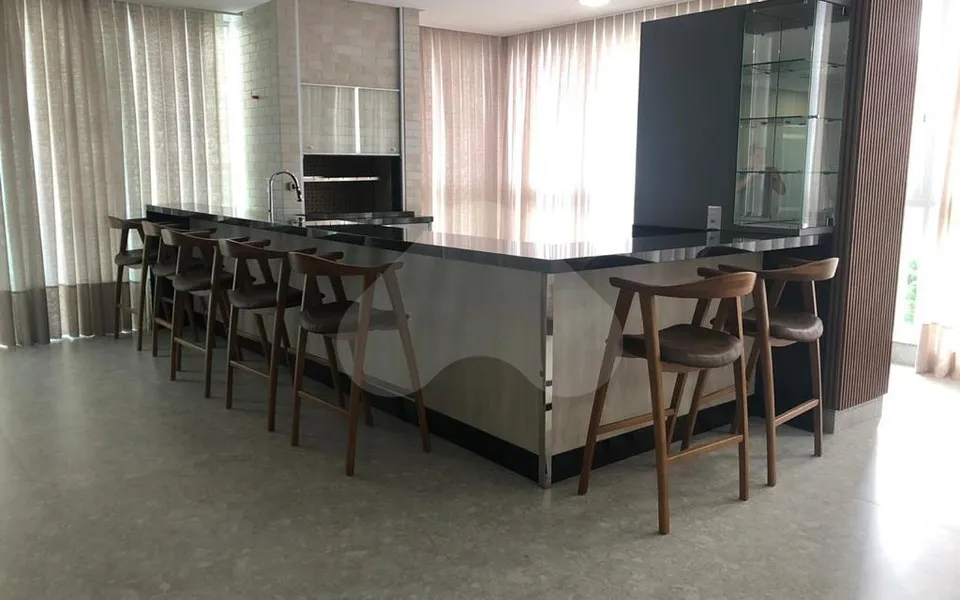 Residencial Helsinki - Apartamento com 193,38 m², em Meia Praia — foto 10