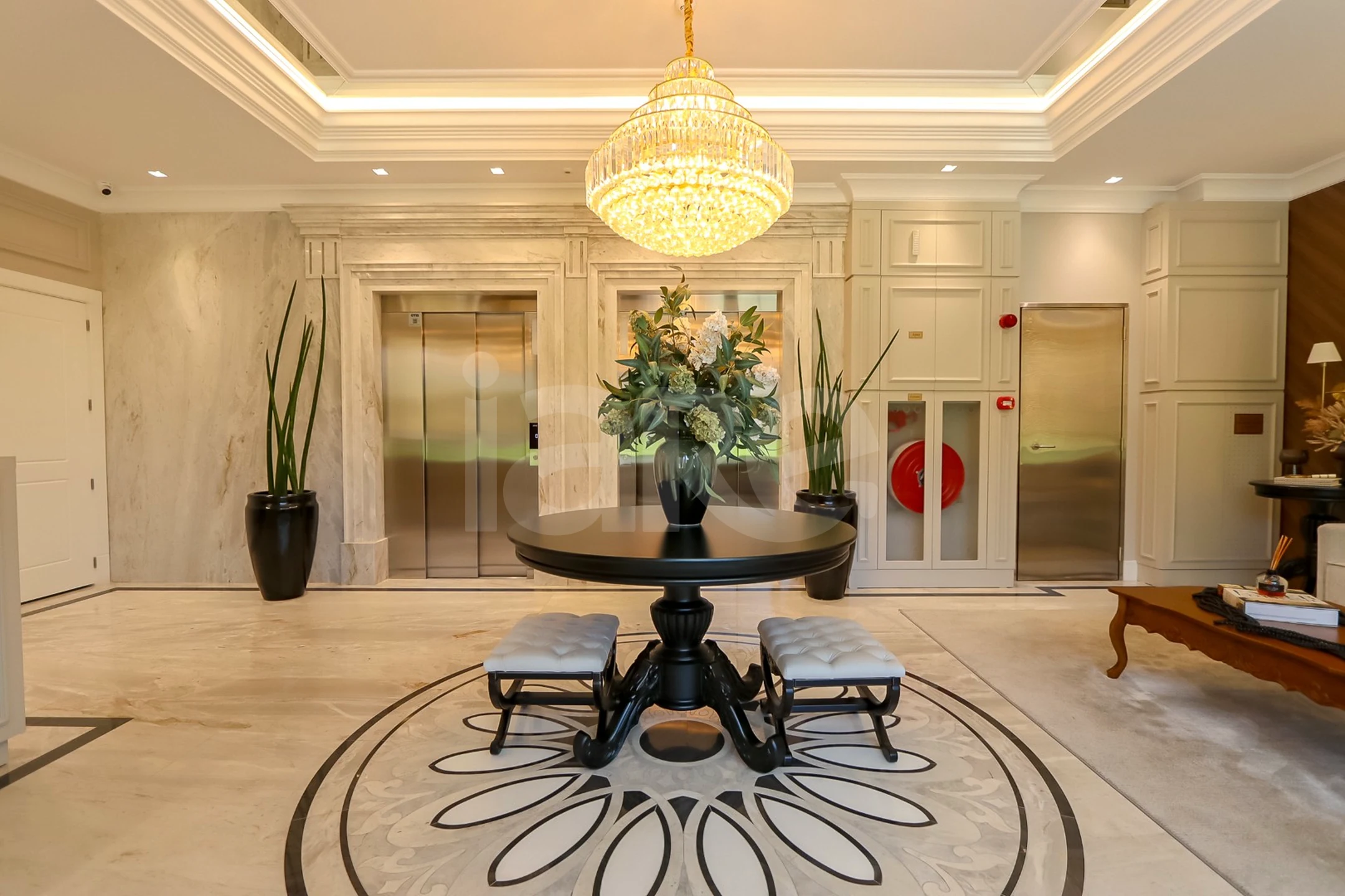 Edifício Paramount Apto 1601 - Apartamento com 269,5 m², em Meia Praia — foto 39