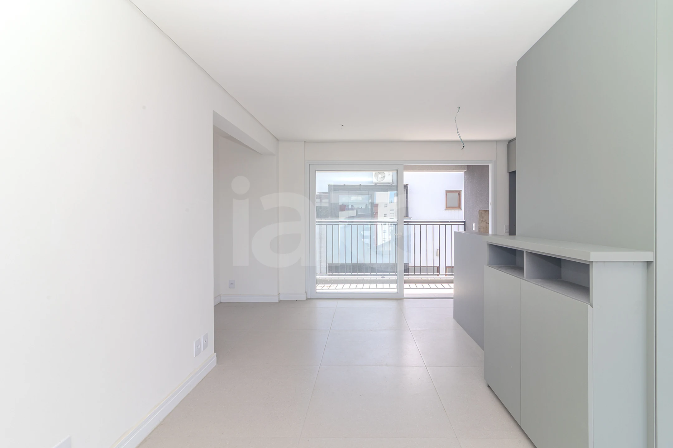 Barão de Teffé - Apartamento com 63,32 m², em Menino Deus — foto 2