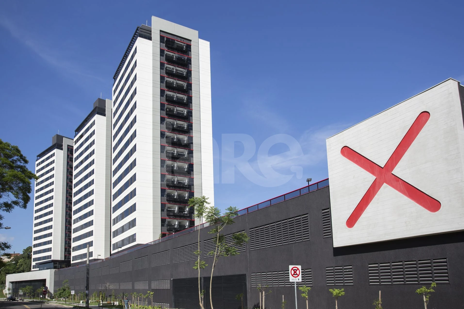 Condomínio Max Haus Apto 1104B - Apartamento com 70 m², em Petrópolis — foto 1