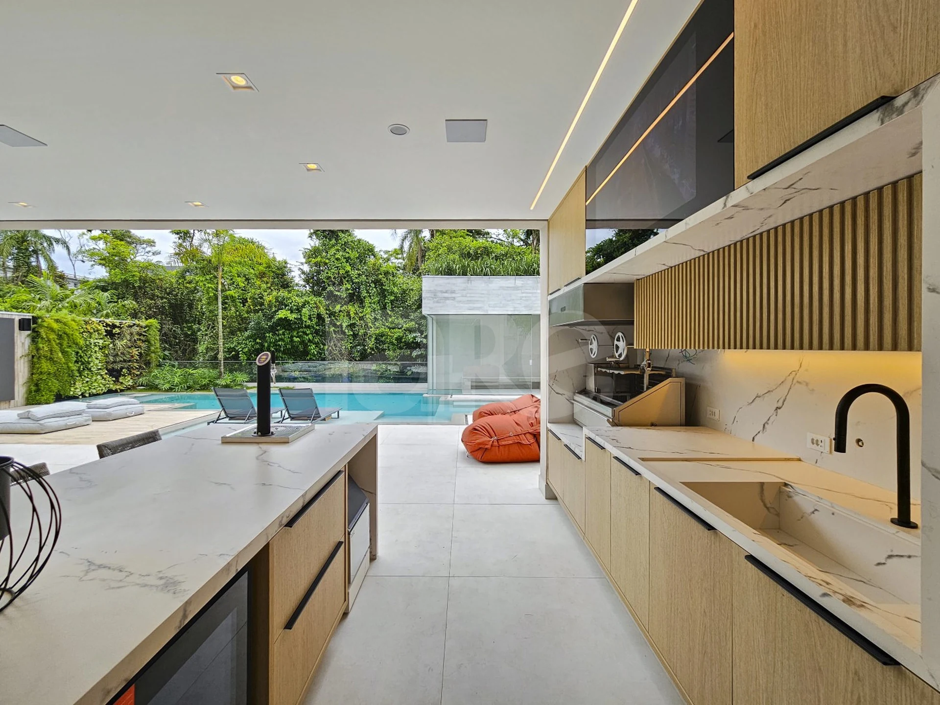 RSLAT 61 Casa 11 - Casa com 489,74 m², em Riviera — foto 13