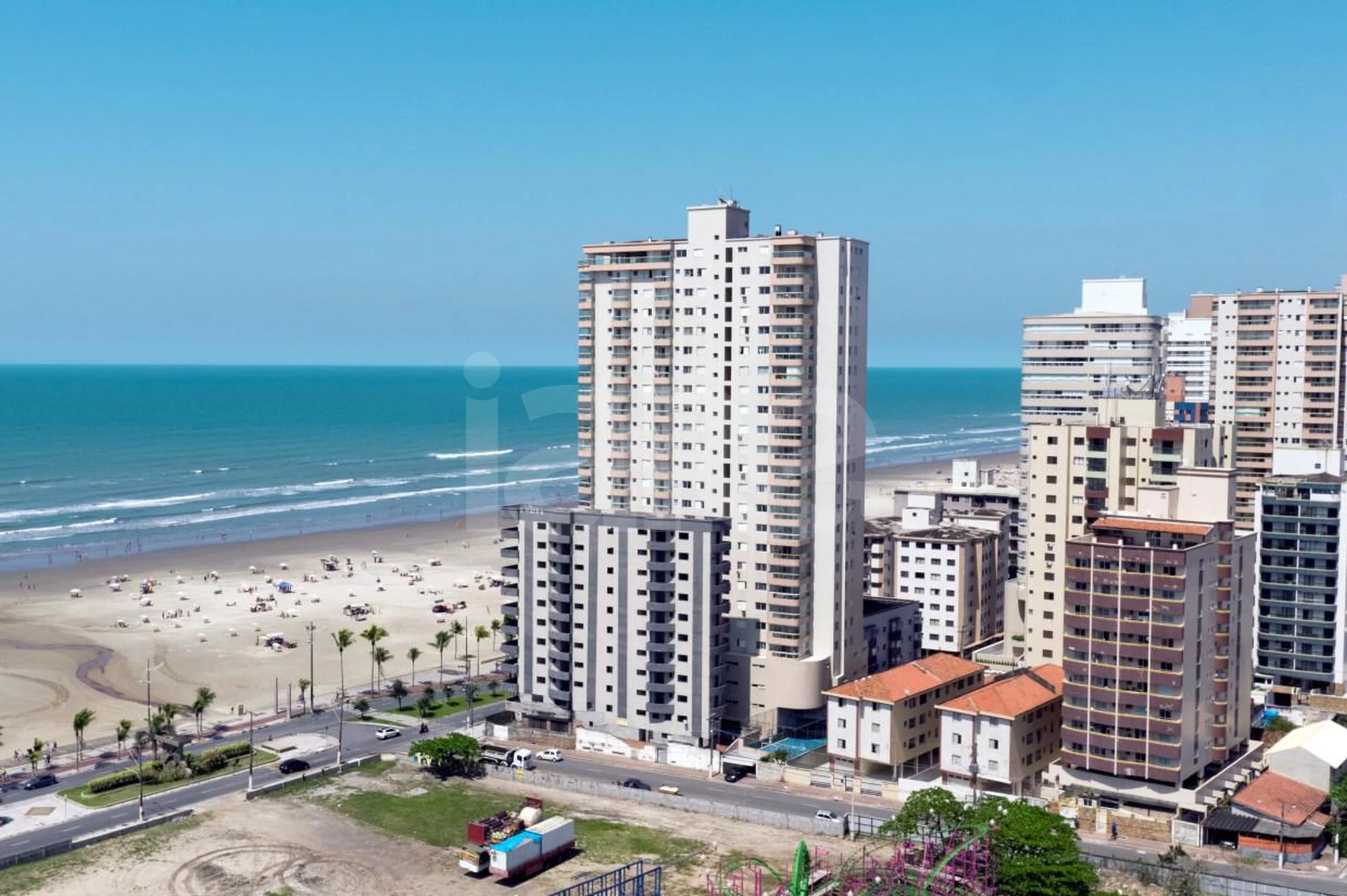 Residencial De Lucca Apto 94 - Apartamento com 93,66 m², em Guilhermina — foto 2