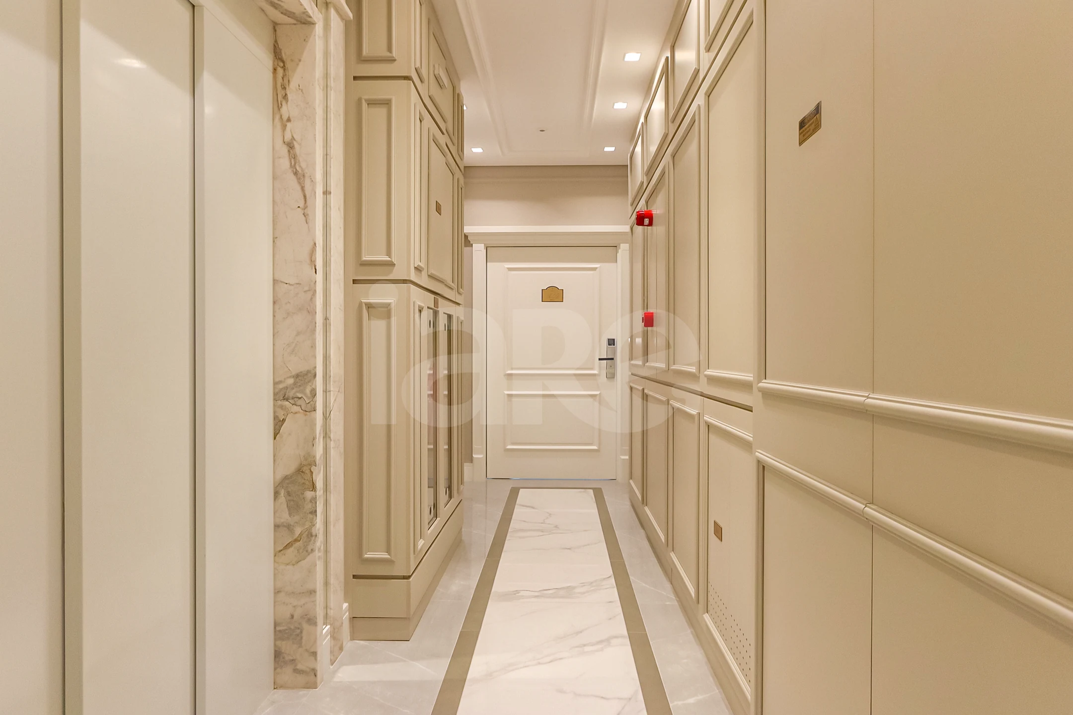 Edifício Paramount Apto 1601 - Apartamento com 269,5 m², em Meia Praia — foto 42