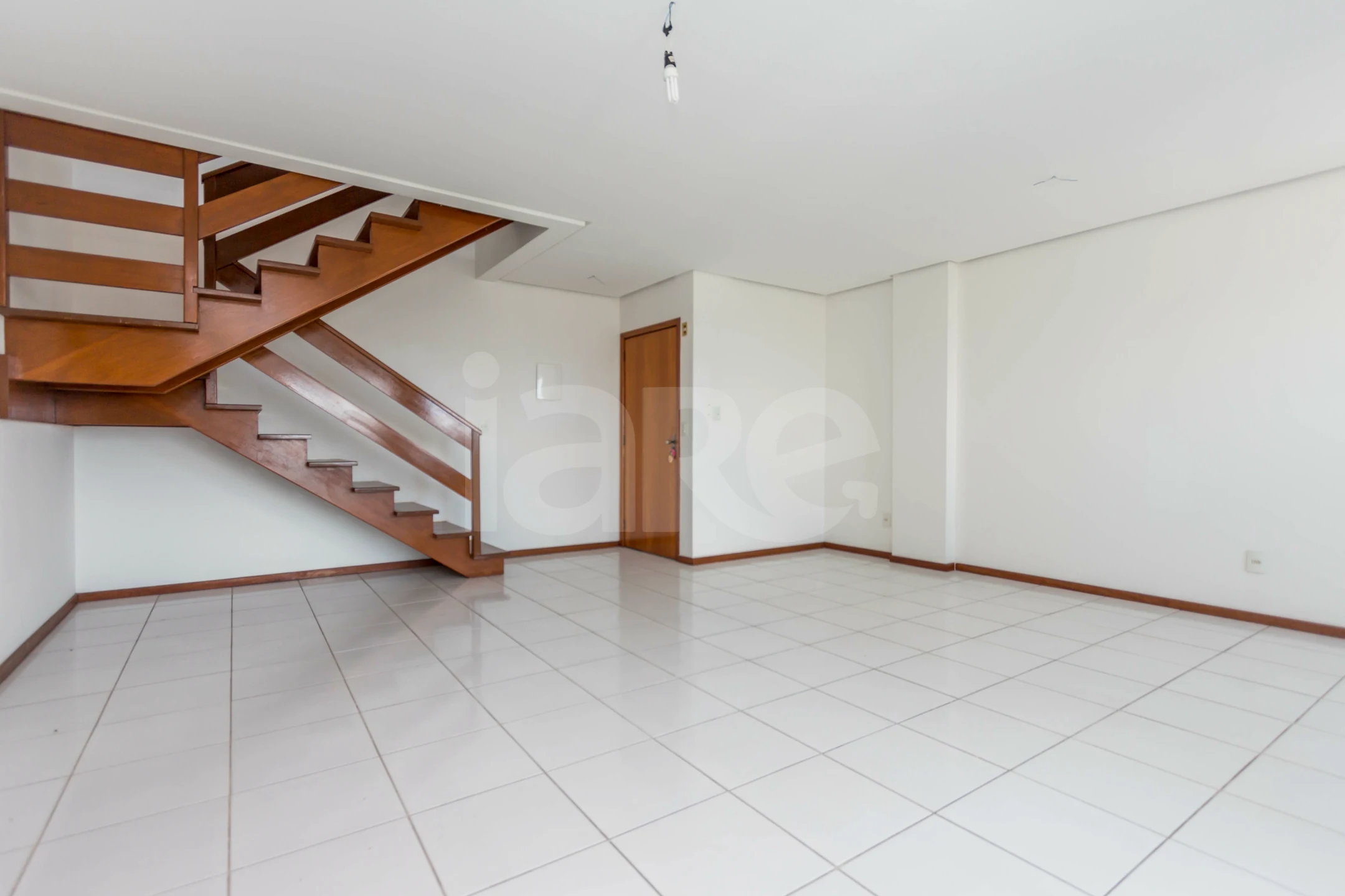 CVB Apto 1509B - Cobertura com 194 m², em Centro — foto 3