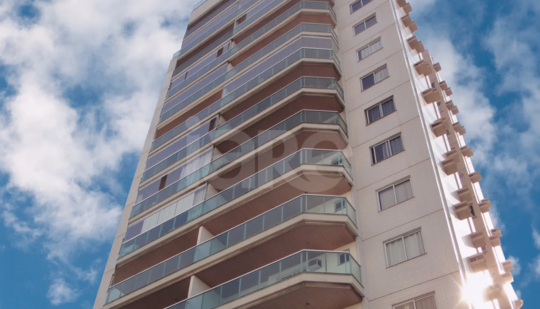 Imperial - Apartamento com 94,94 m², em Praia da Costa — foto 1
