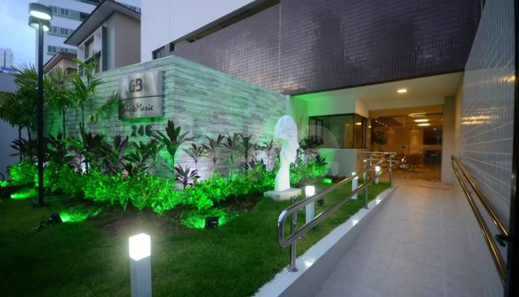 Sainte Marie - Apartamento com 58 m², em Encruzilhada — foto 2