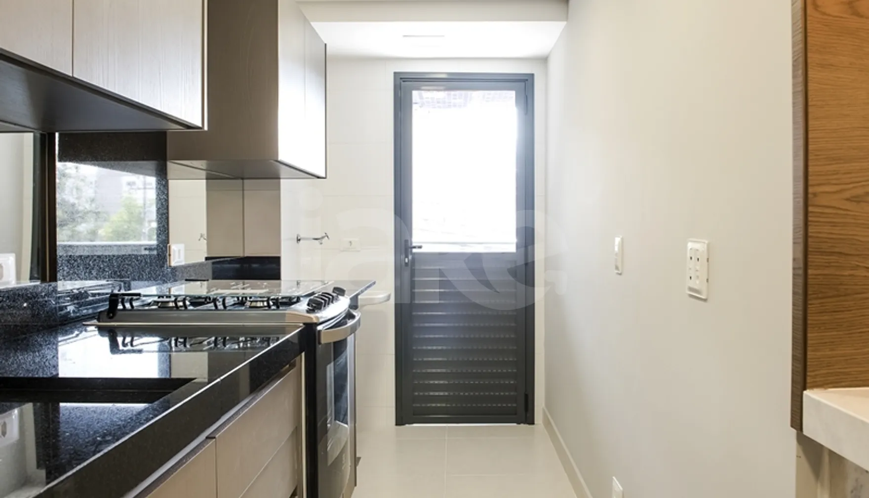 Terrasse Créatif Appartements - Apartamento com 94,34 m², em Água Verde — foto 15