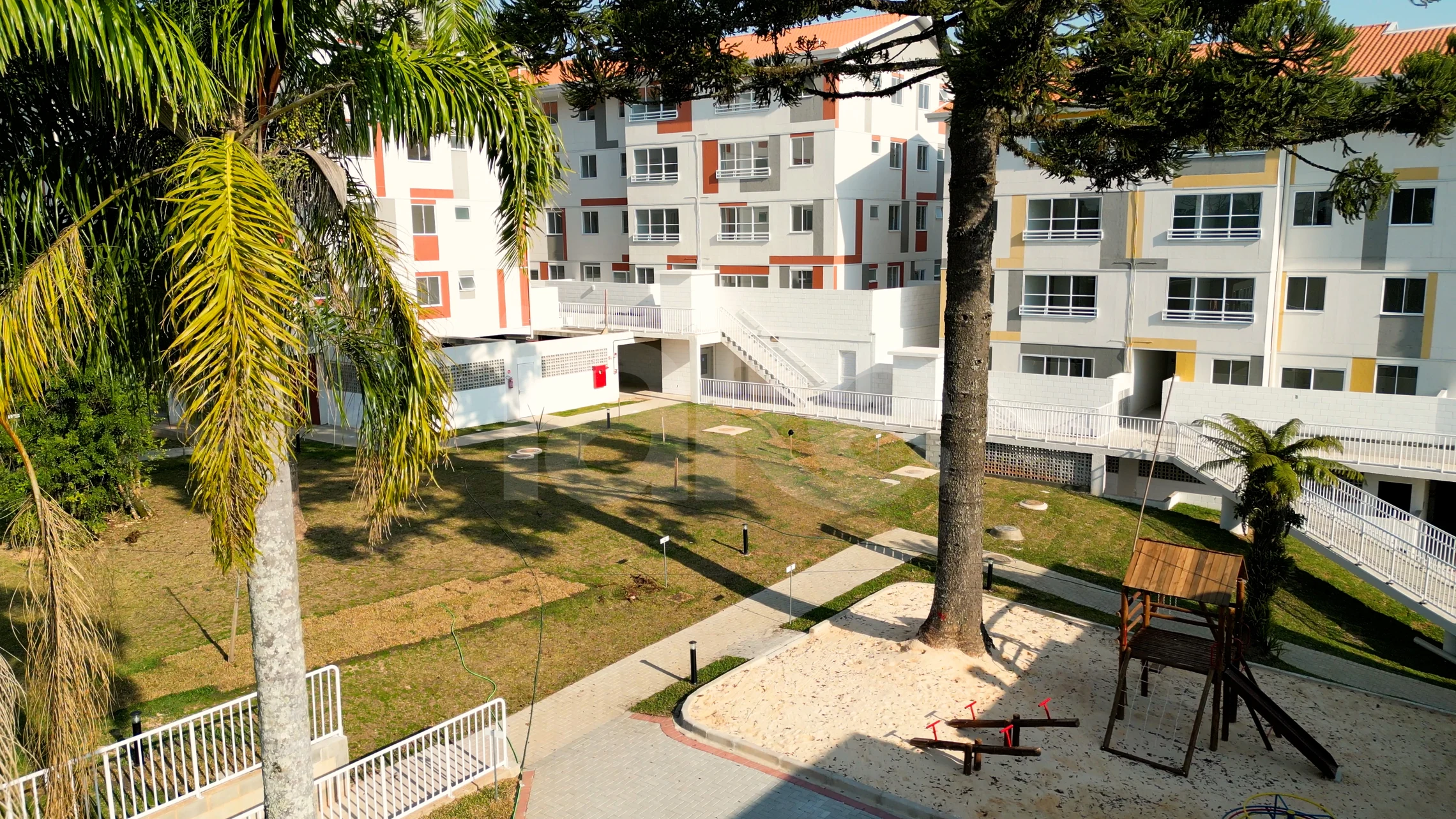 Condomínio Colinas do Norte - Apartamento com 48,06 m², em Santa Cândida — foto 9