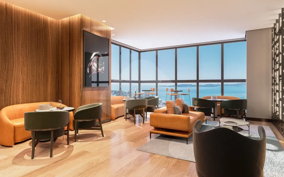 Accendis Home Living - Apartamento com 202,32 m², em Centro — foto 24