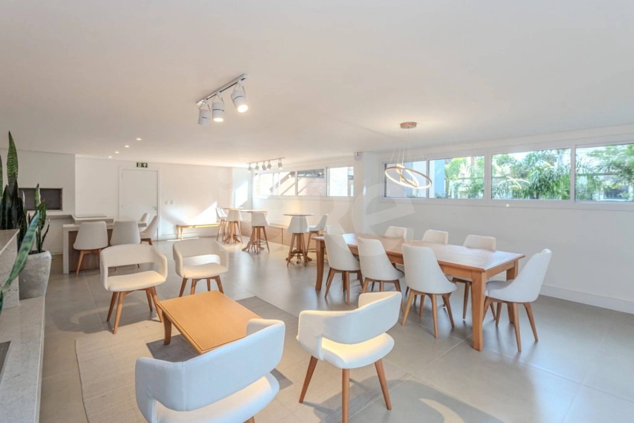 C H 421 Apto POA16430 - Apartamento com 80 m², em Jardim Botânico — foto 12