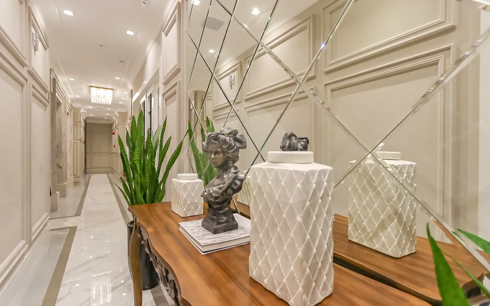 Edifício Paramount Apto 1601 - Apartamento com 269,5 m², em Meia Praia — foto 14
