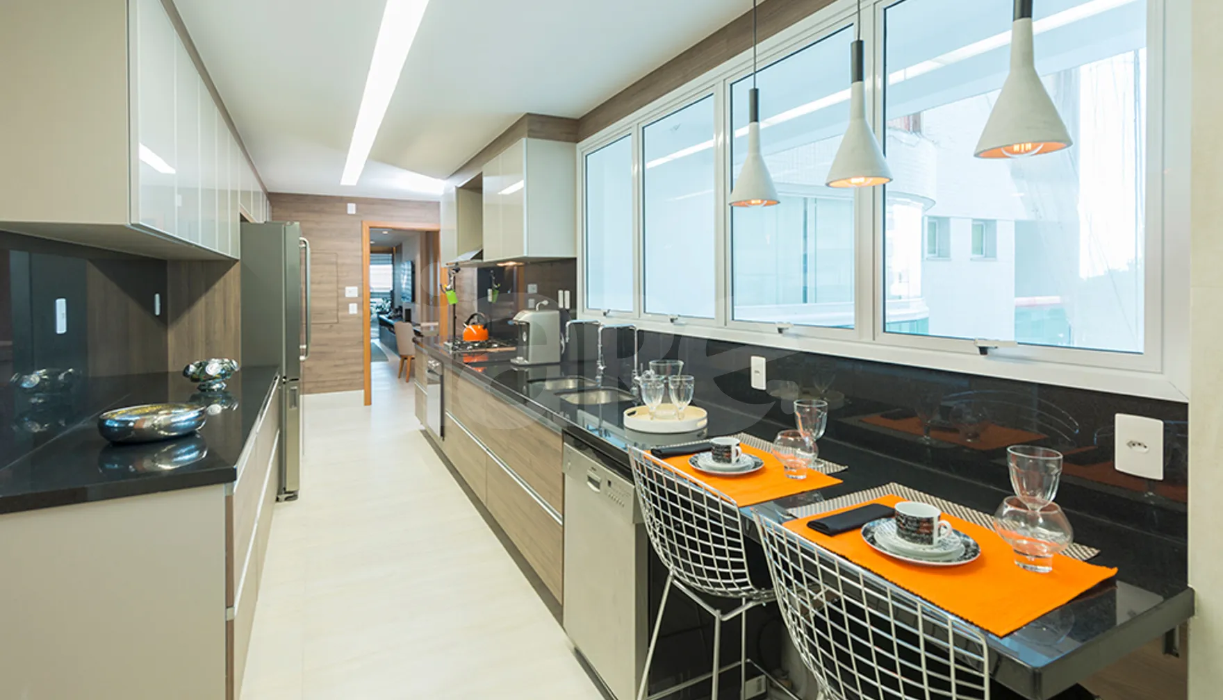 Marina Bay Residences - Apartamento com 240,1 m², em Itapuã — foto 9