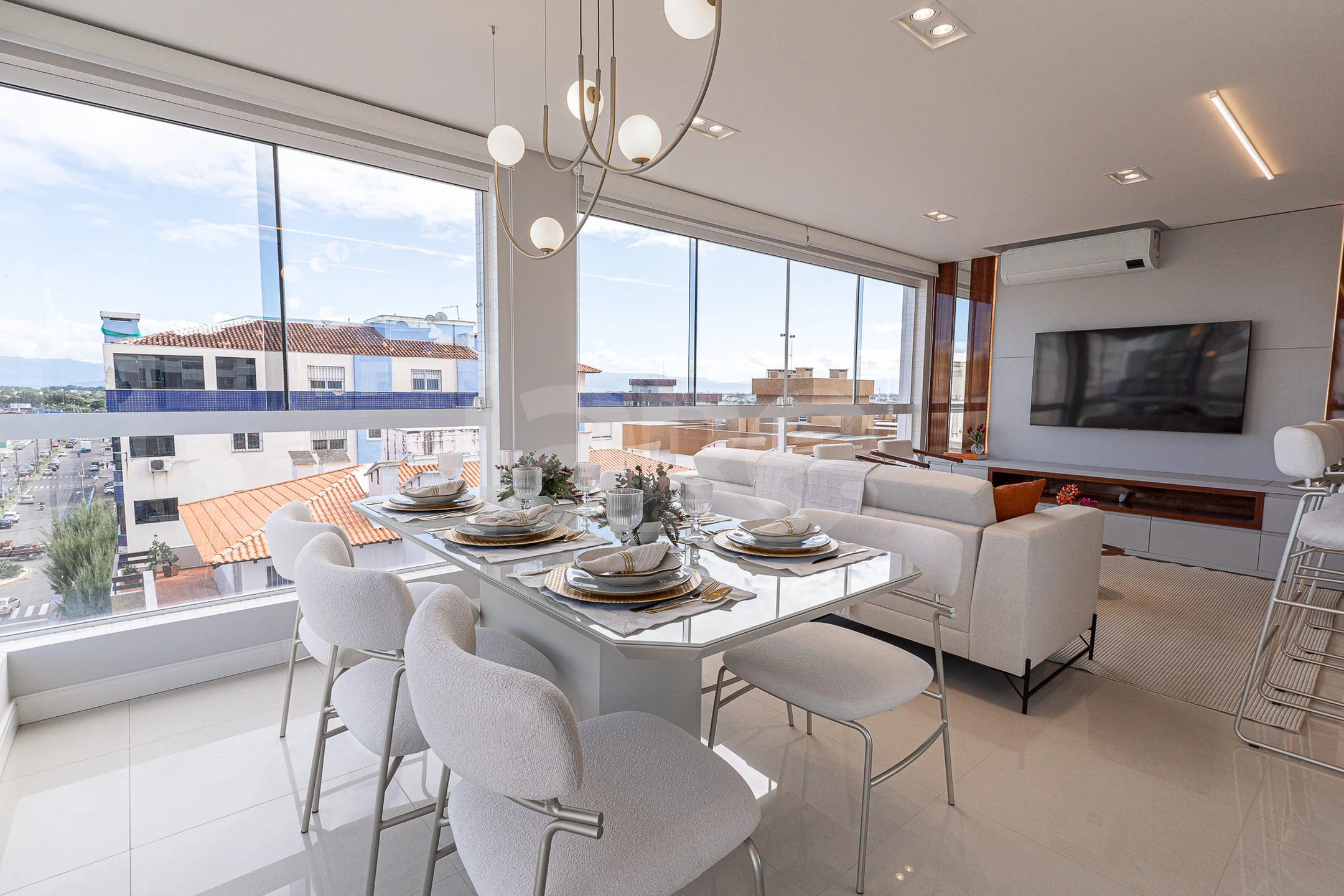 Maiara Martinello - Apartamento com 124,67 m², em Centro — foto 2