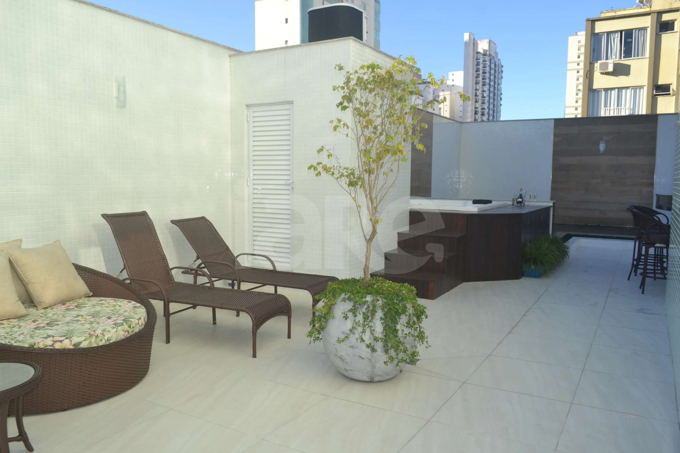 Evely Residencial - Cobertura com 502 m², em Centro — foto 11