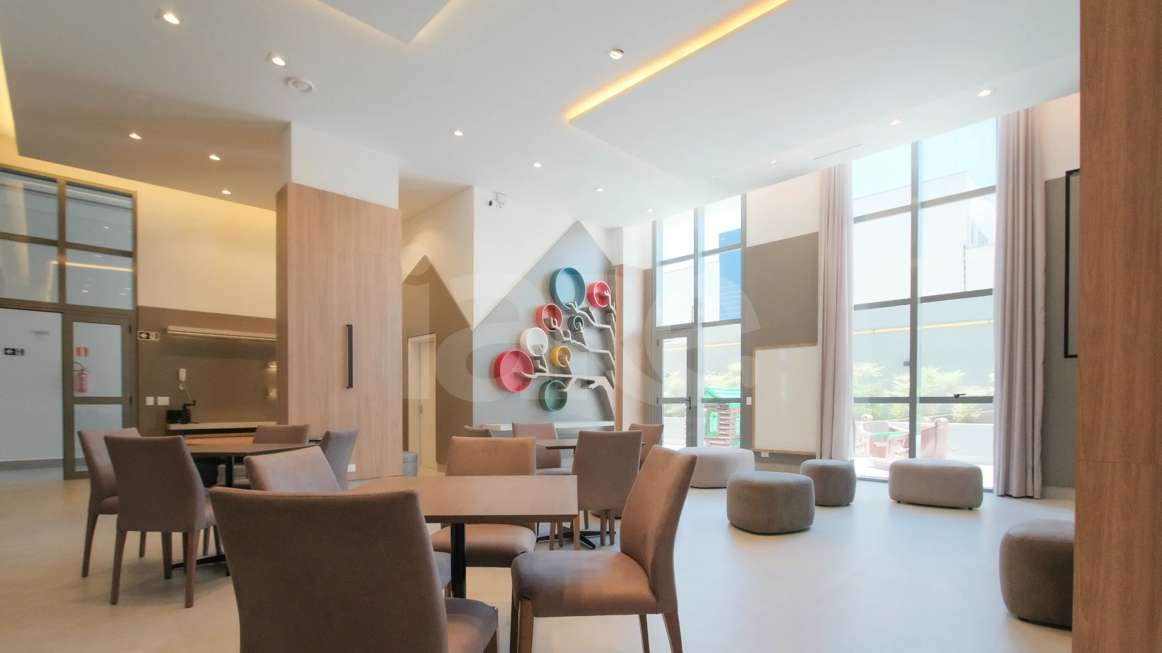 Chateau Latour - Apartamento com 141,06 m², em Seminário — foto 21