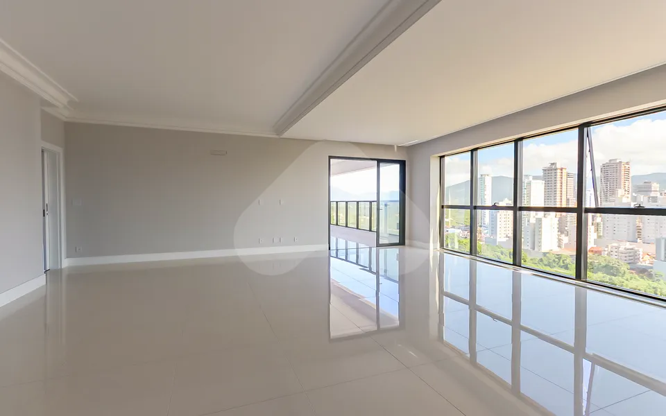 Edifício Paramount Apto 1601 - Apartamento com 269,5 m², em Meia Praia — foto 34