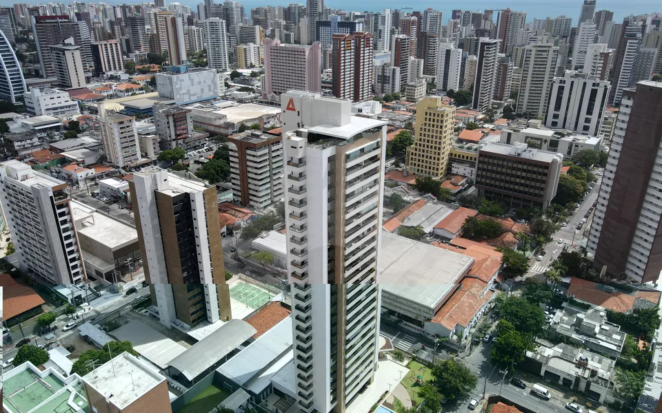 Port Valencia - Apartamento com 162,59 m², em Aldeota — foto 2