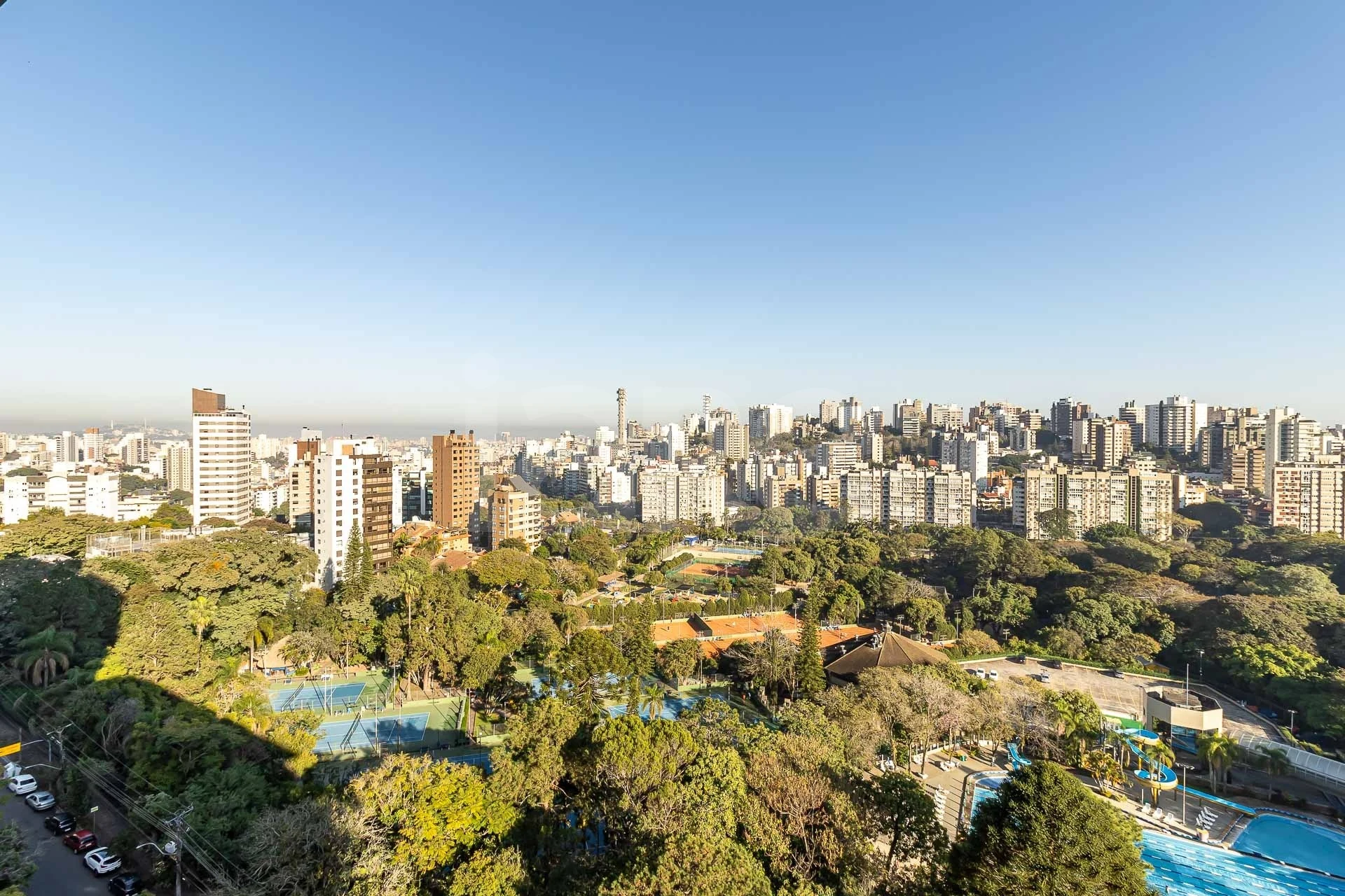 Varanda Apto ONE22448 - Apartamento com 317,43 m², em Petrópolis — foto 20