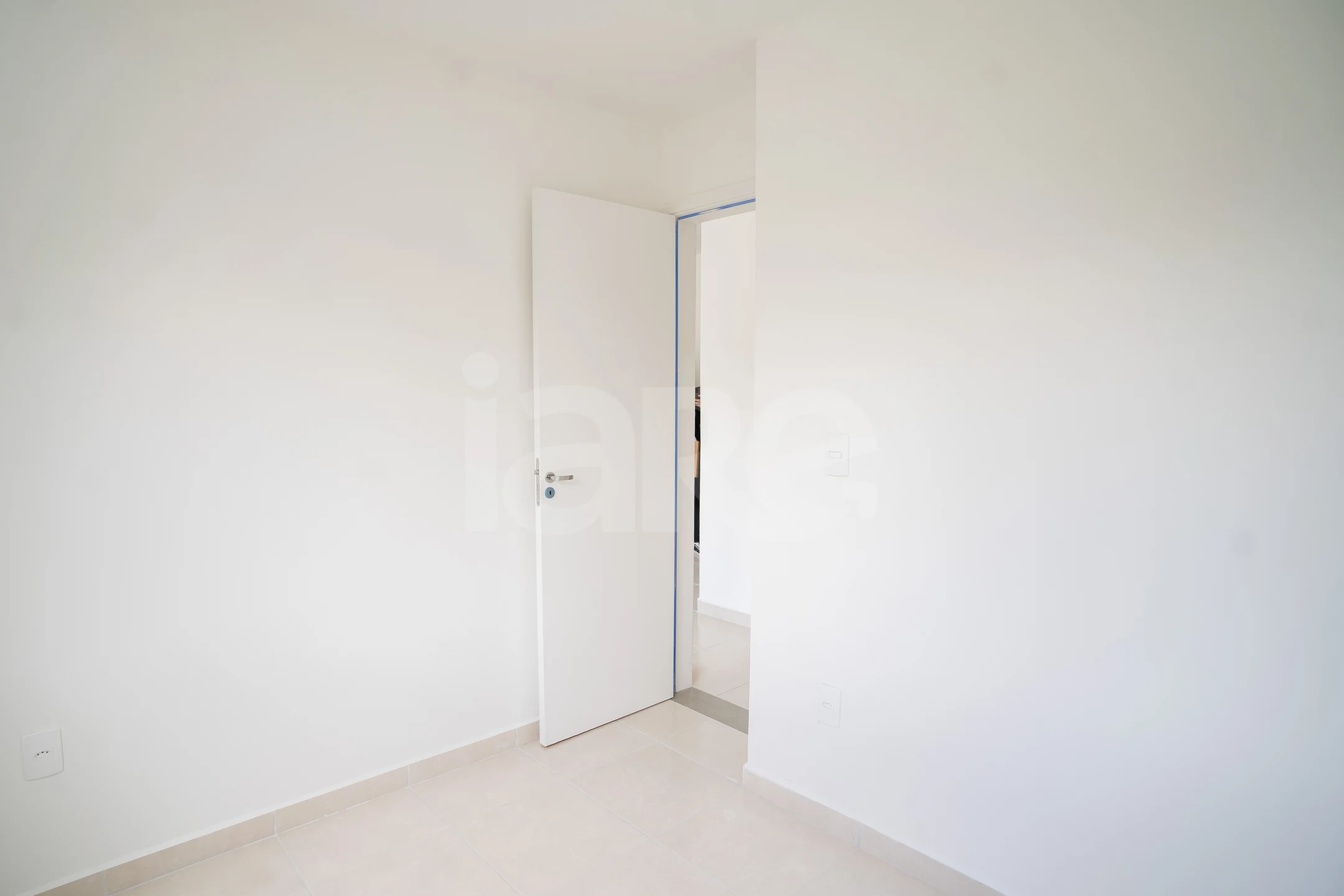 Condomínio Colinas do Norte - Apartamento com 48,06 m², em Santa Cândida — foto 4