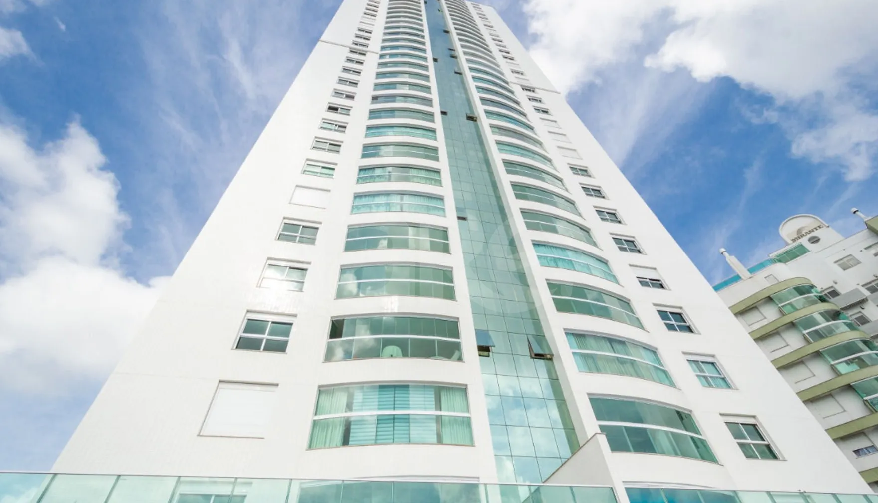 Exclusive Residence - Cobertura com 328,96 m², em Fazenda — foto 1