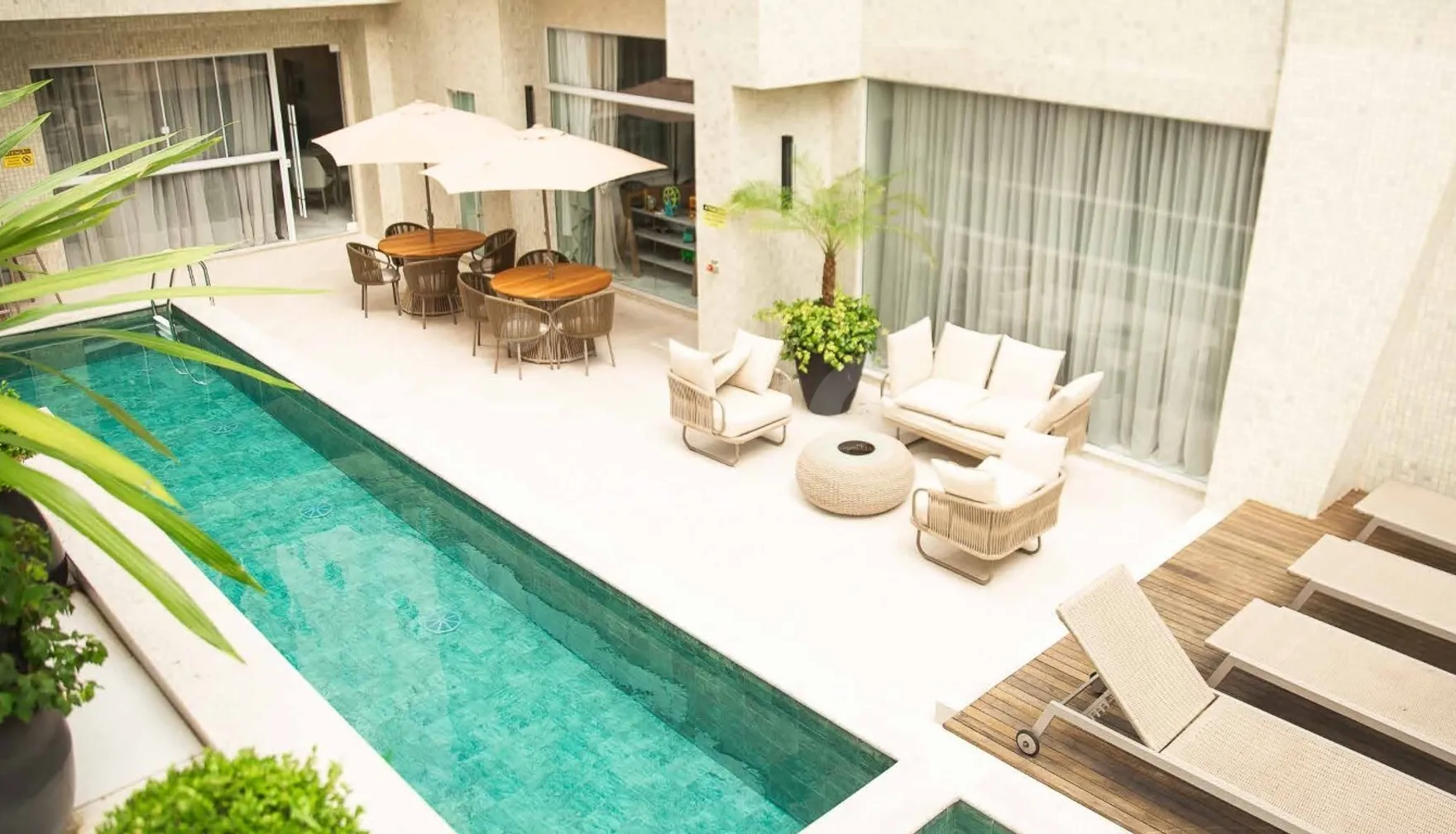 Cambirela - Apartamento com 180,6 m², em Meia Praia — foto 11
