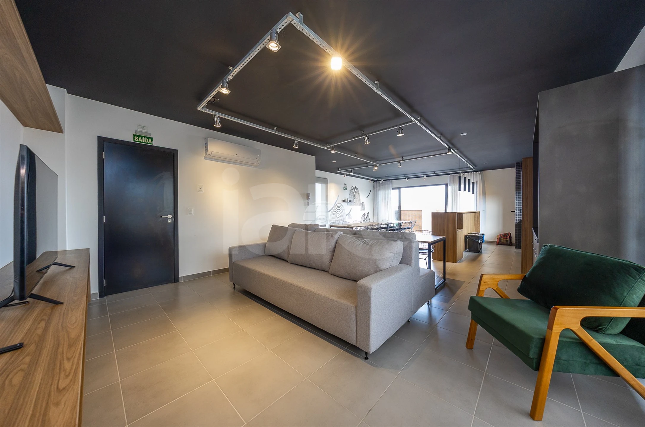 Ícone 1269 - Apartamento com 31,88 m², em Hugo Lange — foto 12