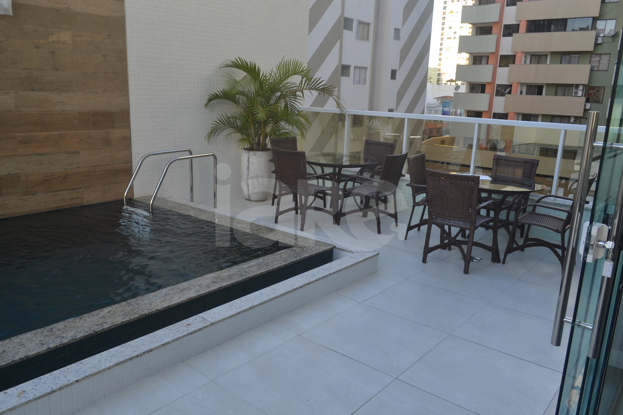 Evely Residencial - Cobertura com 502 m², em Centro — foto 14