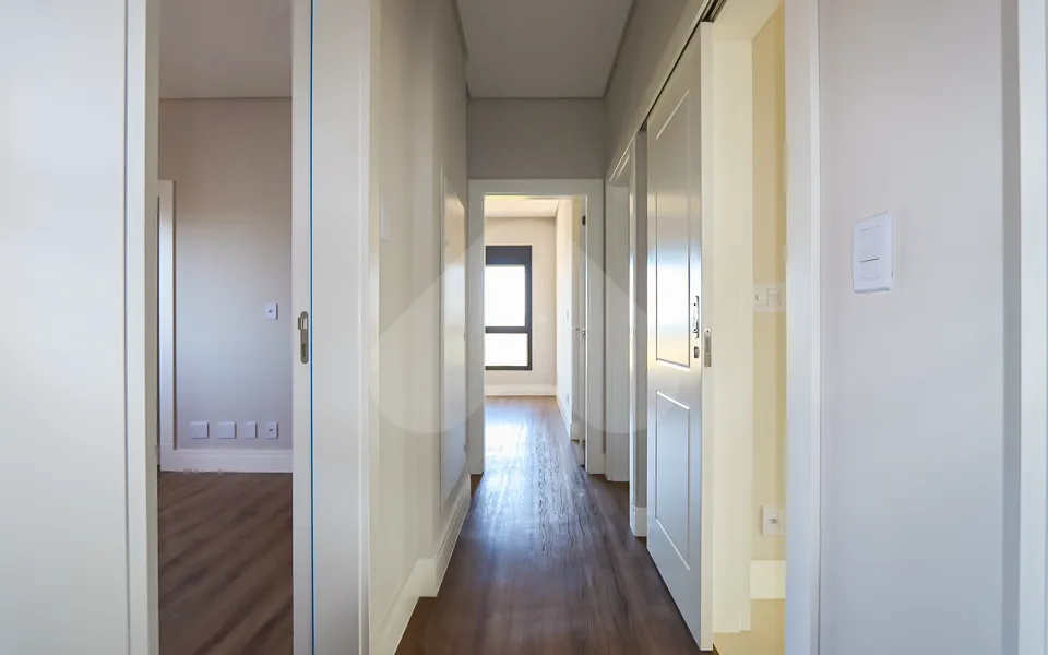 Edifício Paramount Apto 1601 - Apartamento com 269,5 m², em Meia Praia — foto 18