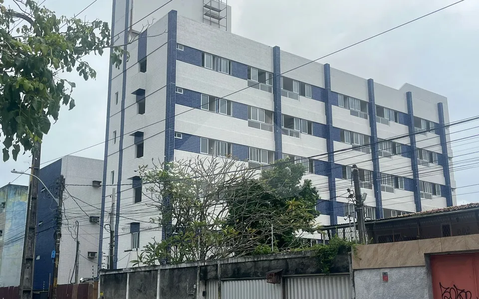 Italo Manghi - Apartamento com 35 m², em Várzea — foto 1