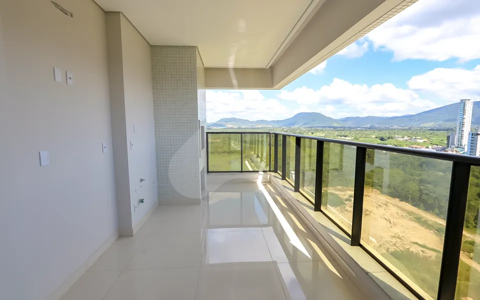 Edifício Paramount Apto 1601 - Apartamento com 269,5 m², em Meia Praia — foto 19