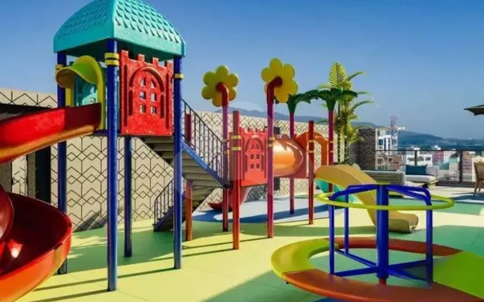 Lúcia Scheller - Apartamento com 185 m², em Meia Praia — foto 7