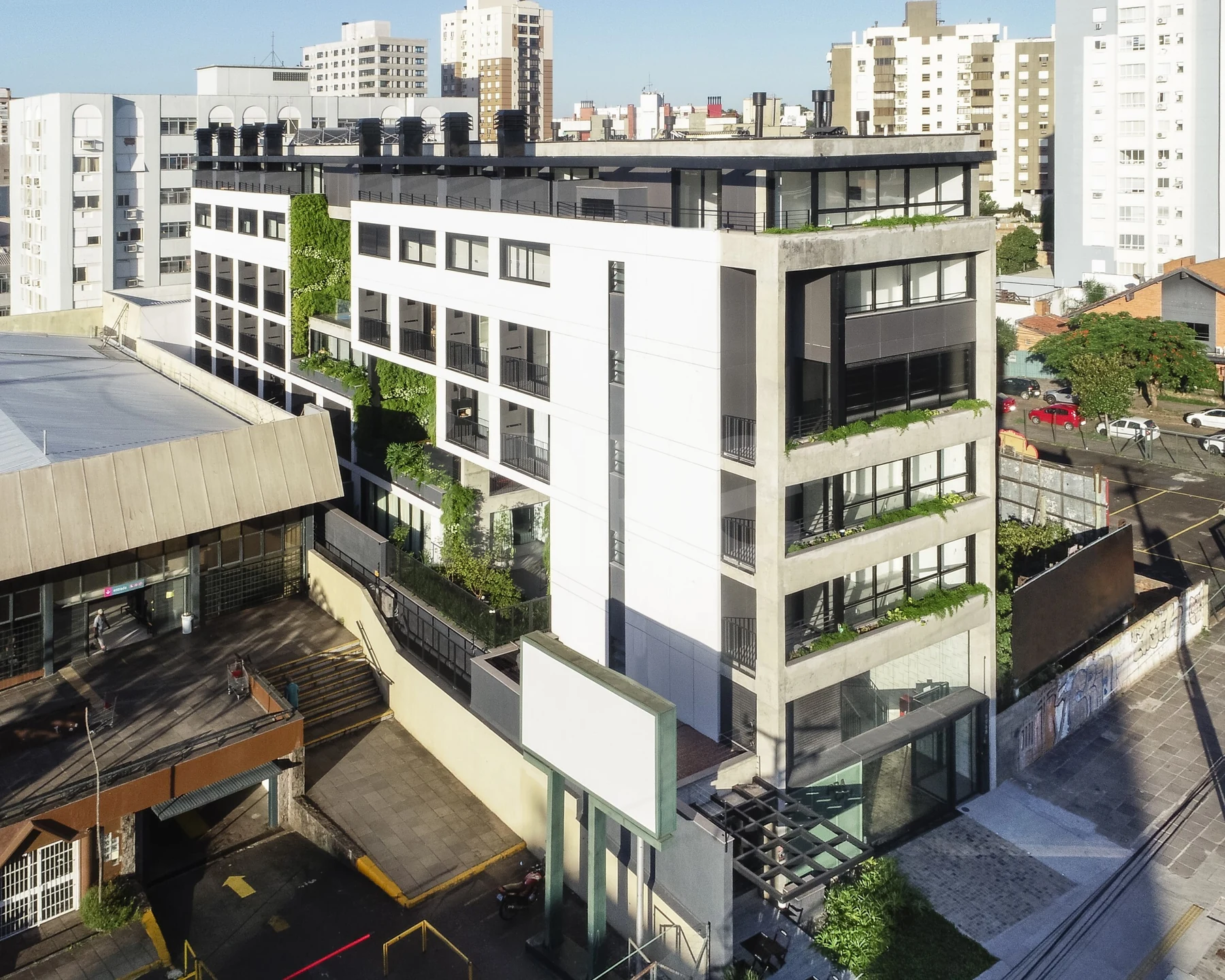Praça4 - Studio com 35,98 m², em Menino Deus — foto 1